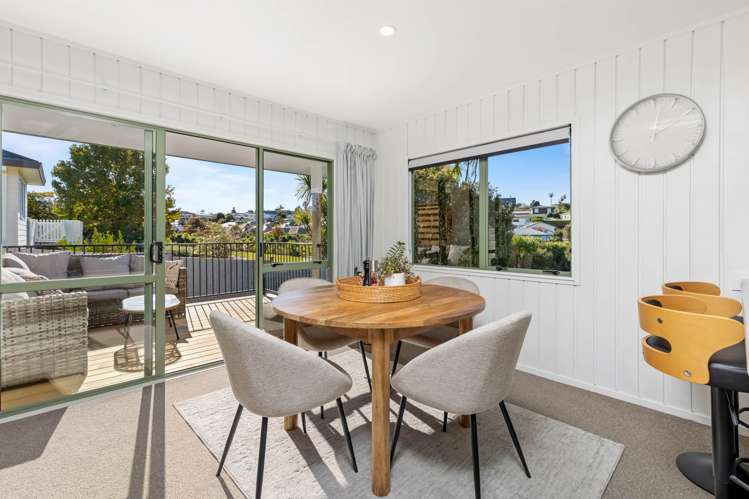 2/65 Charlotte Street Stanmore Bay_6