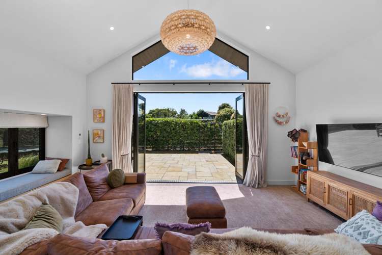 28 Capriole Crescent Kingseat_21