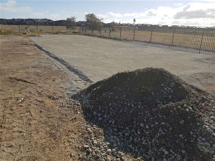 6 Vahsel Bay Place Wigram_18