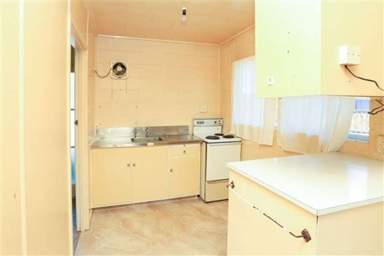 53 Barrie Crescent Silverdale_13