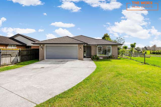 Modern Family Living in Opaheke