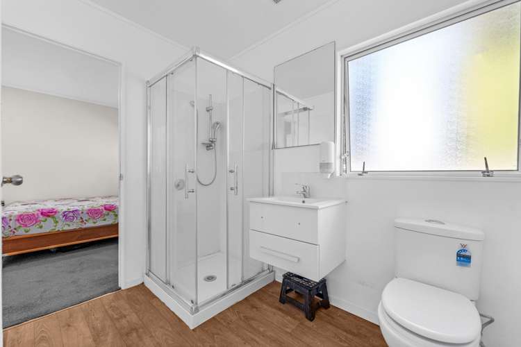 2/40 Chartwell Avenue Glenfield_10