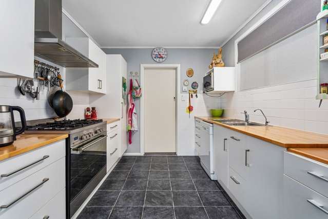 358 River Road Kawerau_3