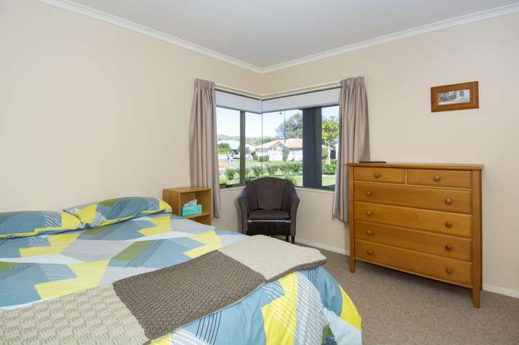 1 Peregrine Place Welcome Bay_9