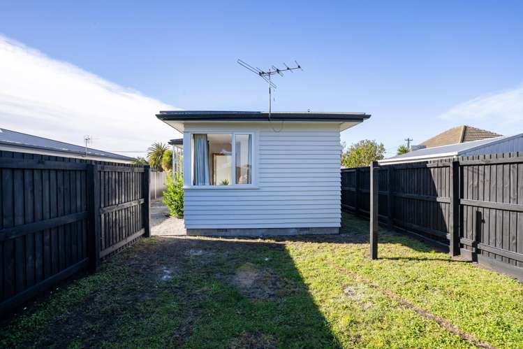 17 Woodgrove Avenue North New Brighton_33