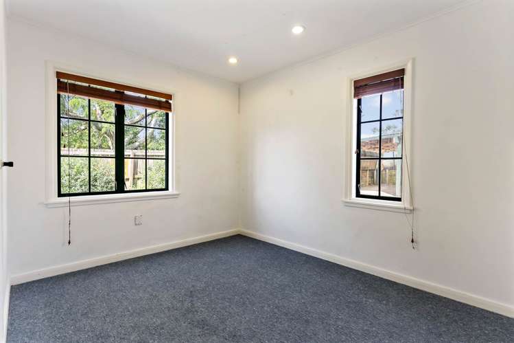 11 Buchanan Road Kingseat_11