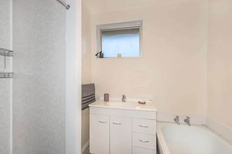 45 Oakley Crescent Hornby_9