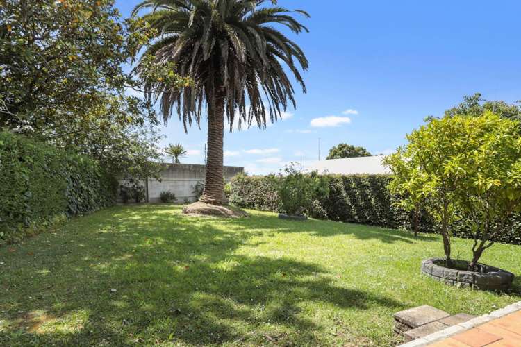 2 Alwyn Avenue Te Atatu South_9