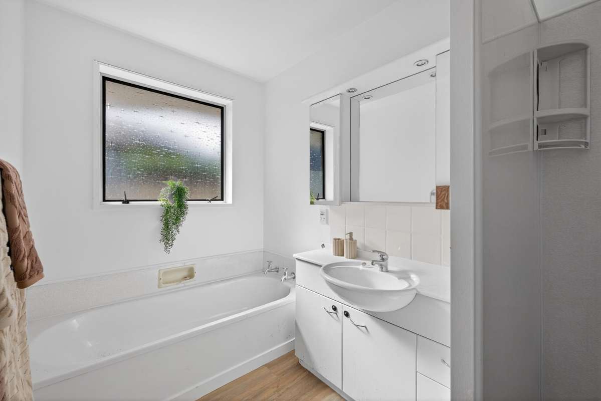 2/130 Edgeware Road_5