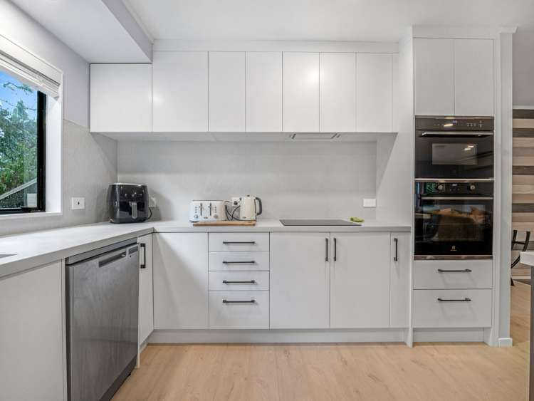 21 Nyssa Place Totara Heights_10