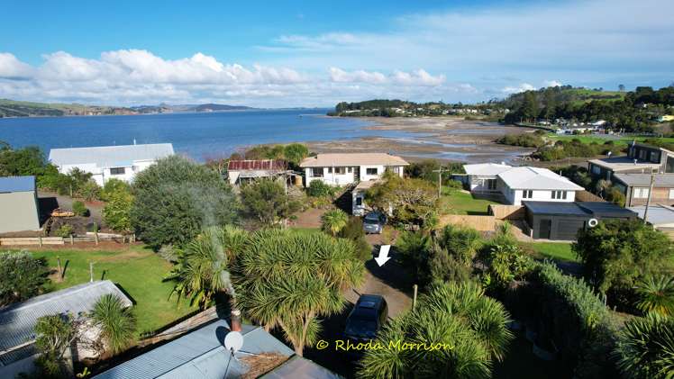 11 Moana Road Tinopai_42