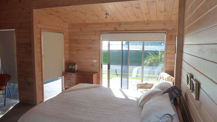 403 Fergusson Drive Thames_9