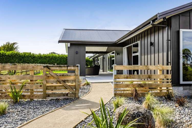 423 Cardiff Road Pembroke_37