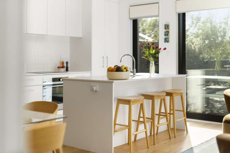 4 Whetiko Way Belmont_5