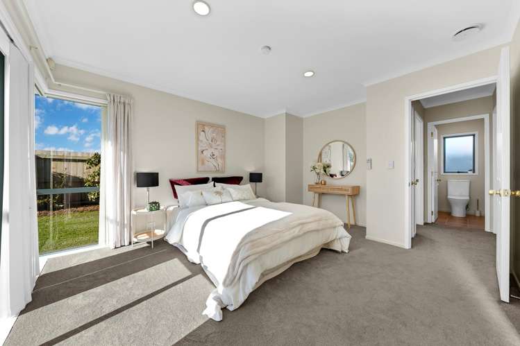 3 Russett Grove Henderson_12