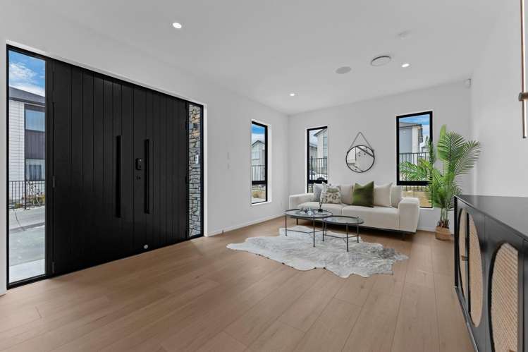 2A Matatahi Road Flat Bush_7