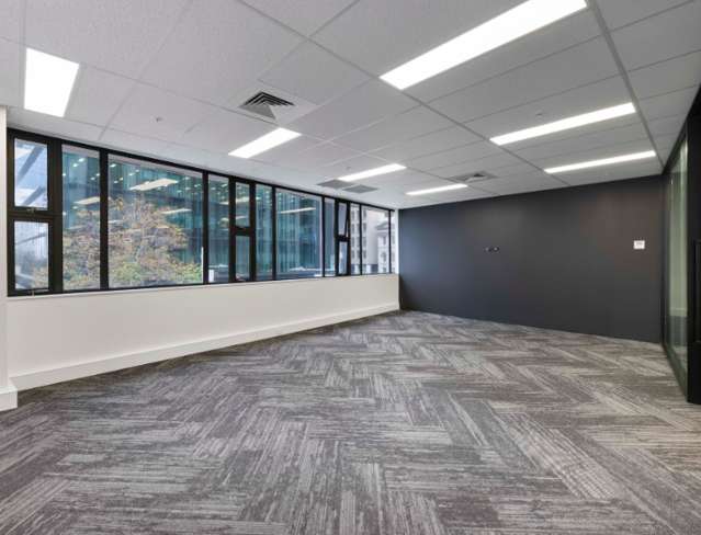 2/99 Queen Street City Centre_3