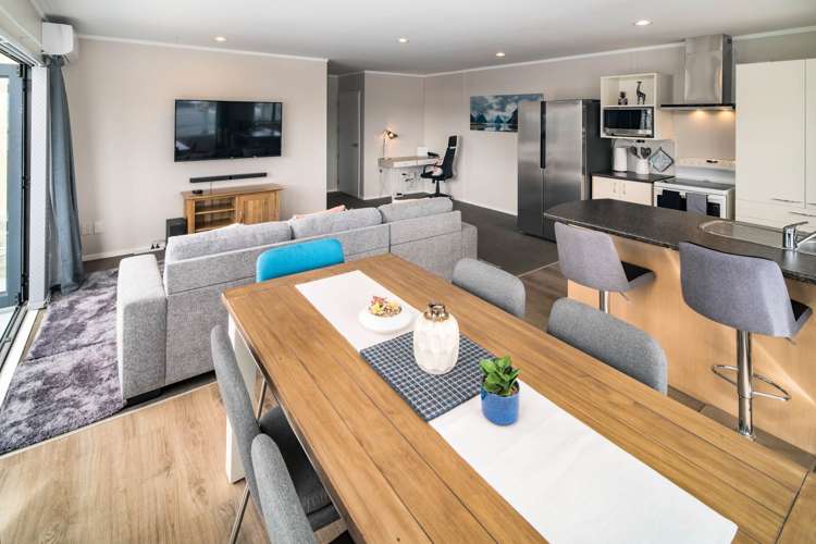 12/11 Freeman Way Manukau_15