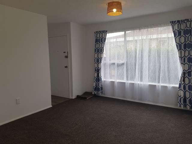 19 Salford Avenue Redwood_2