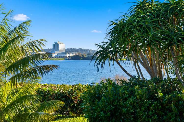308 Hurstmere Road Takapuna_15