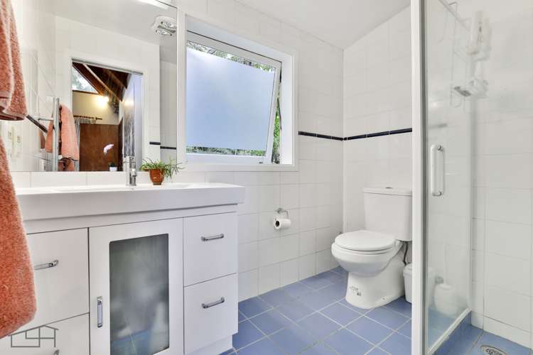 73 Woodfern Crescent Titirangi_19