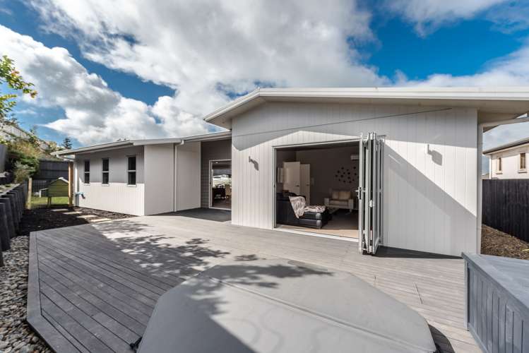 31 Heathfield Avenue Huntington_21