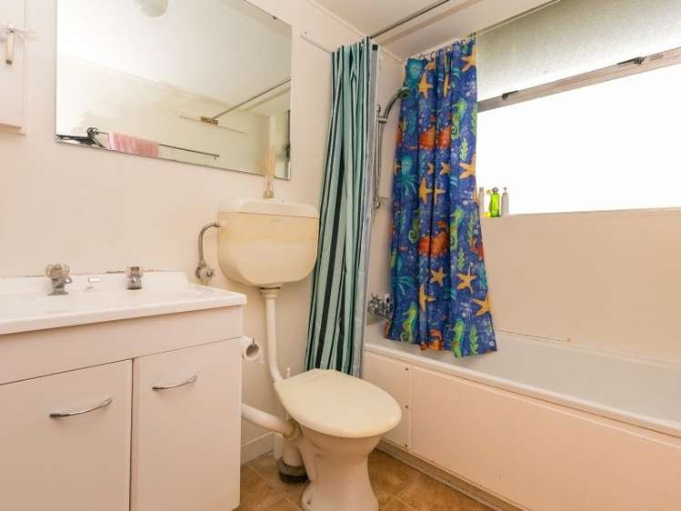 2/118 Russell Terrace Berhampore_8