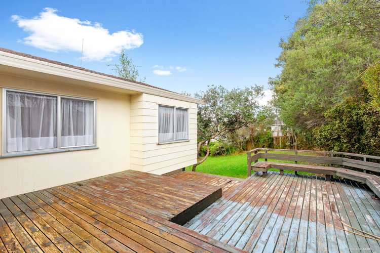 53 Athena Drive Totara Vale_12