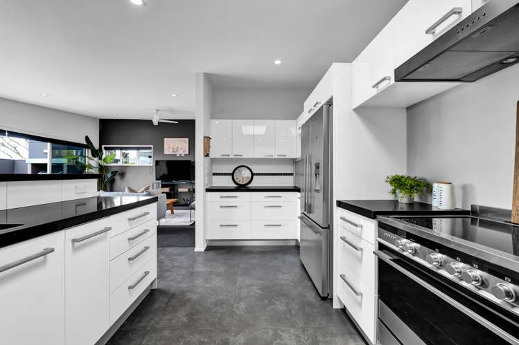 14 Shearer Drive Oakura_19