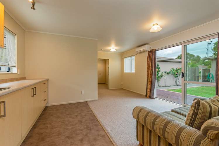 86 Wikiriwhi Crescent Awapuni_16