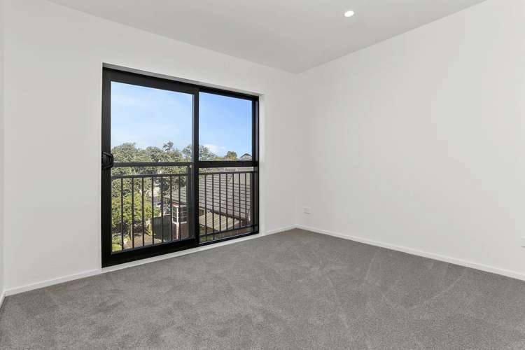 79A-79B Station Road Papatoetoe_10