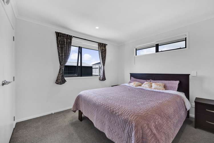 34 Honeyfield Drive Whalers Gate_27