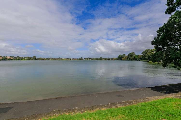 4/13 Kings Road Panmure_12