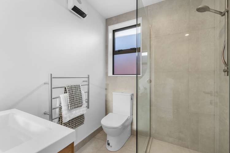 5/5 Donald Place Merivale_11