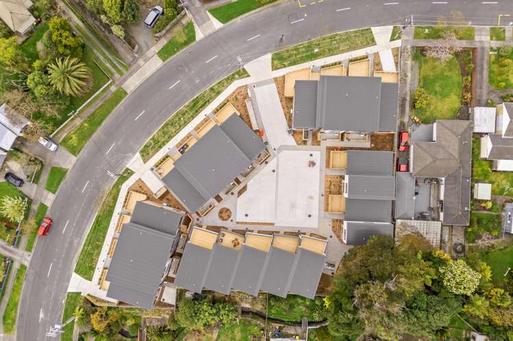 14/4; 15/4 Tawhai Street Stokes Valley_16