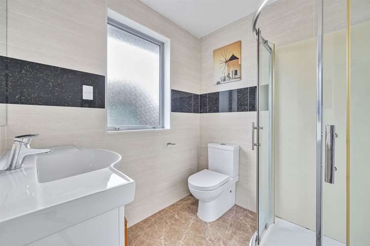 388 Ormiston Road Flat Bush_22