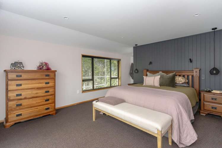 94-98 Weston Road Weston_11