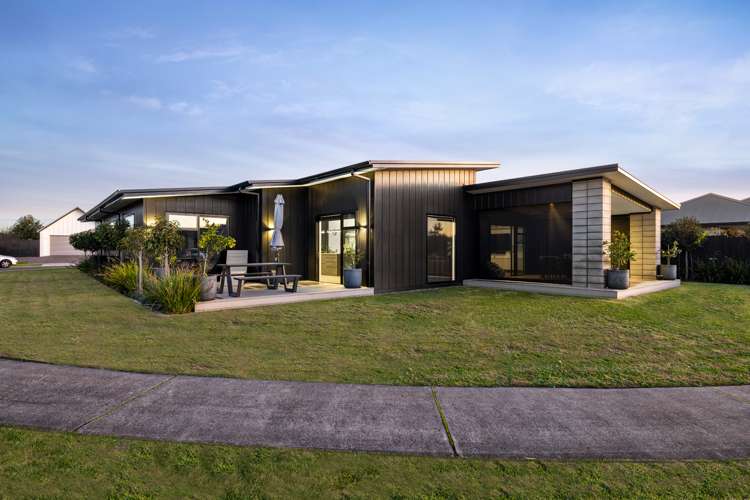 15 Saint Thomas Avenue Pyes Pa_18