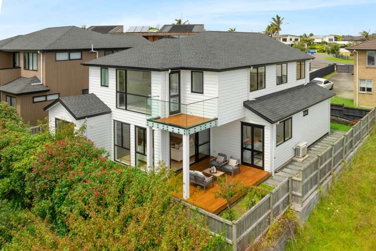 14 Matau Rise Te Atatu Peninsula_27