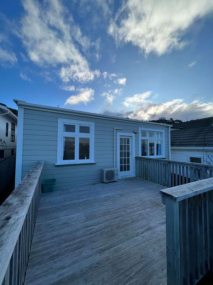 91B Queens Drive Lyall Bay_12