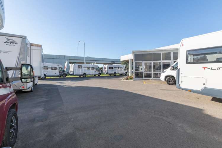 19 Hewletts Road Mount Maunganui_3