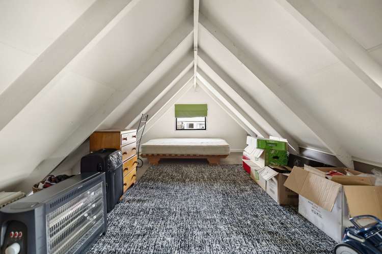 1b Dart Place Fernhill/Sunshine Bay_13