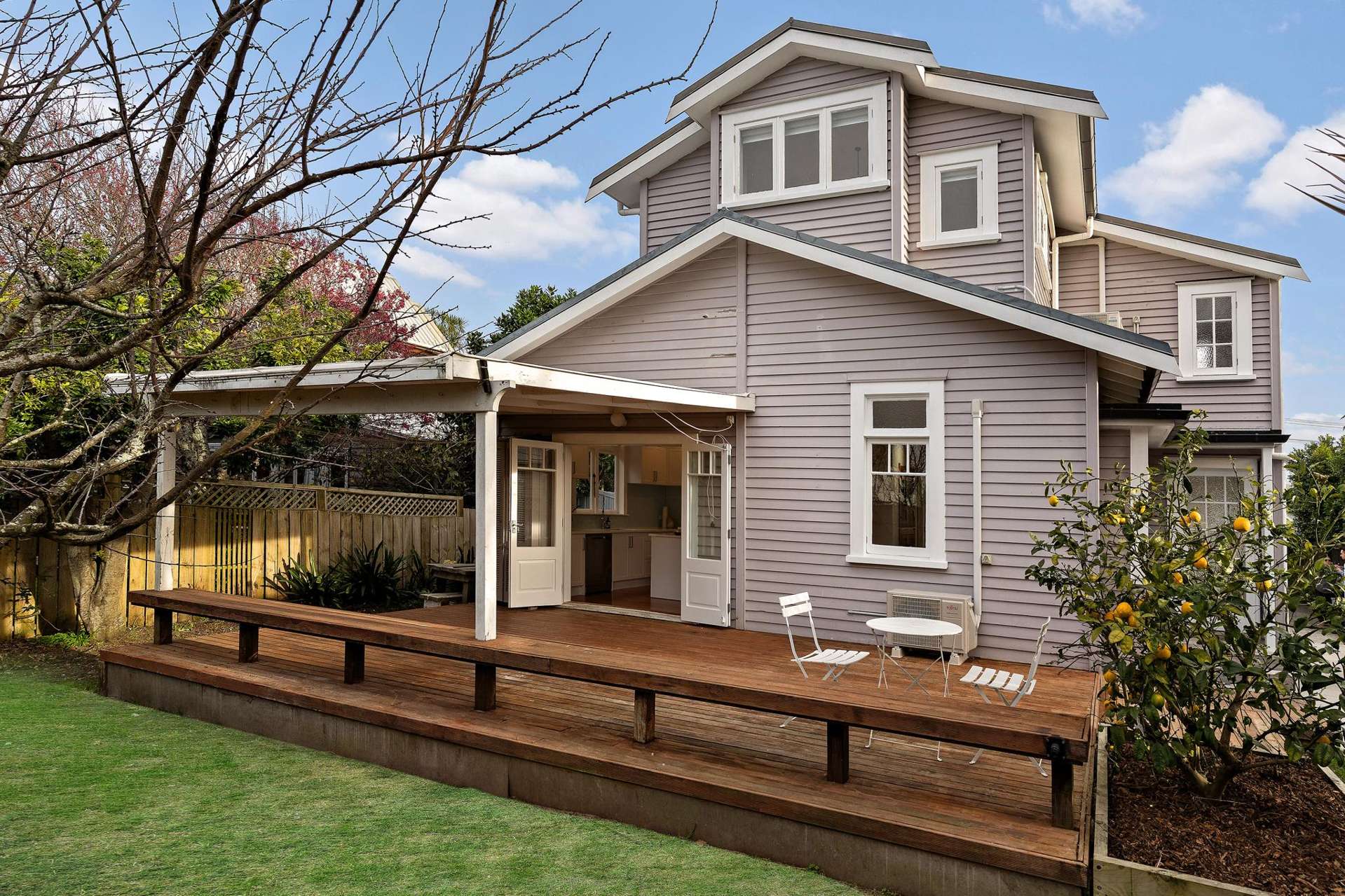 2/13 Alford Street Waterview_0