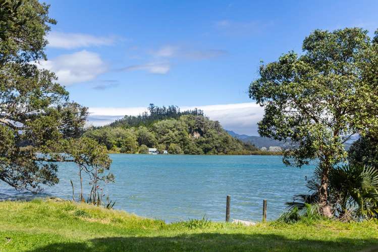 10 Robinson Road Whitianga_17