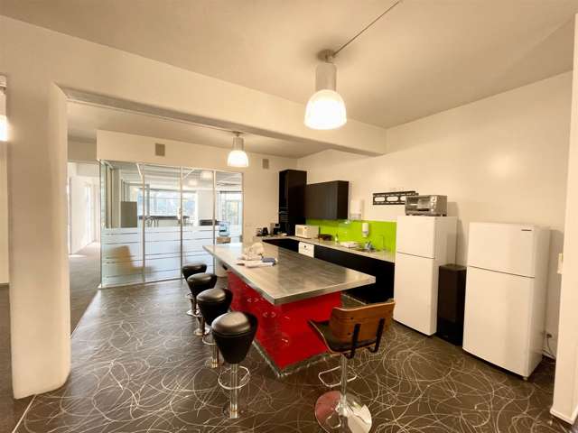 74 Barrys Point Road Takapuna_3