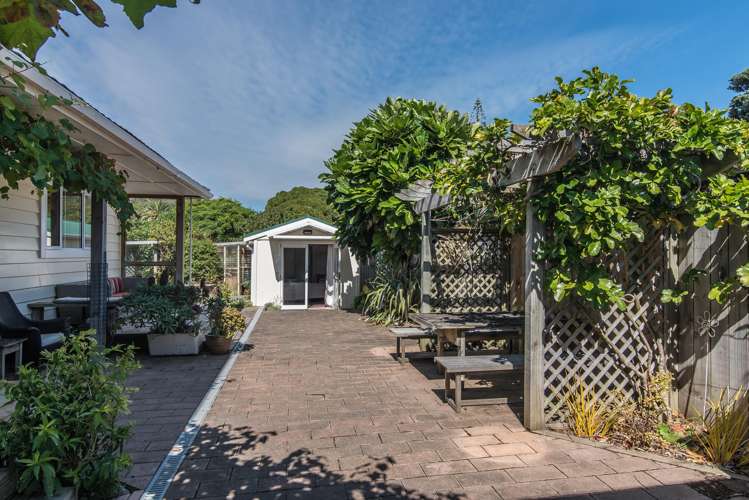 8 Te Miti Street Paekakariki_16