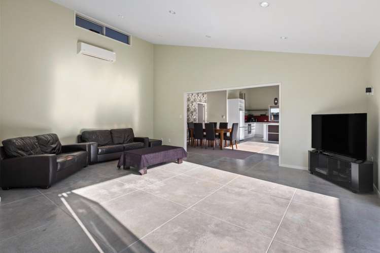 14 Surfers Avenue Waihi Beach_7