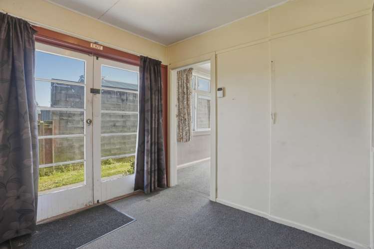 45 James Street Balclutha_21