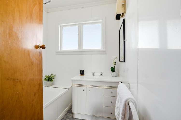 14a Vickerys Road Wigram_11