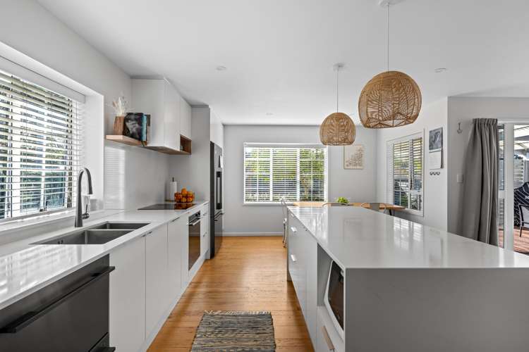 40 Walton Street Red Beach_14